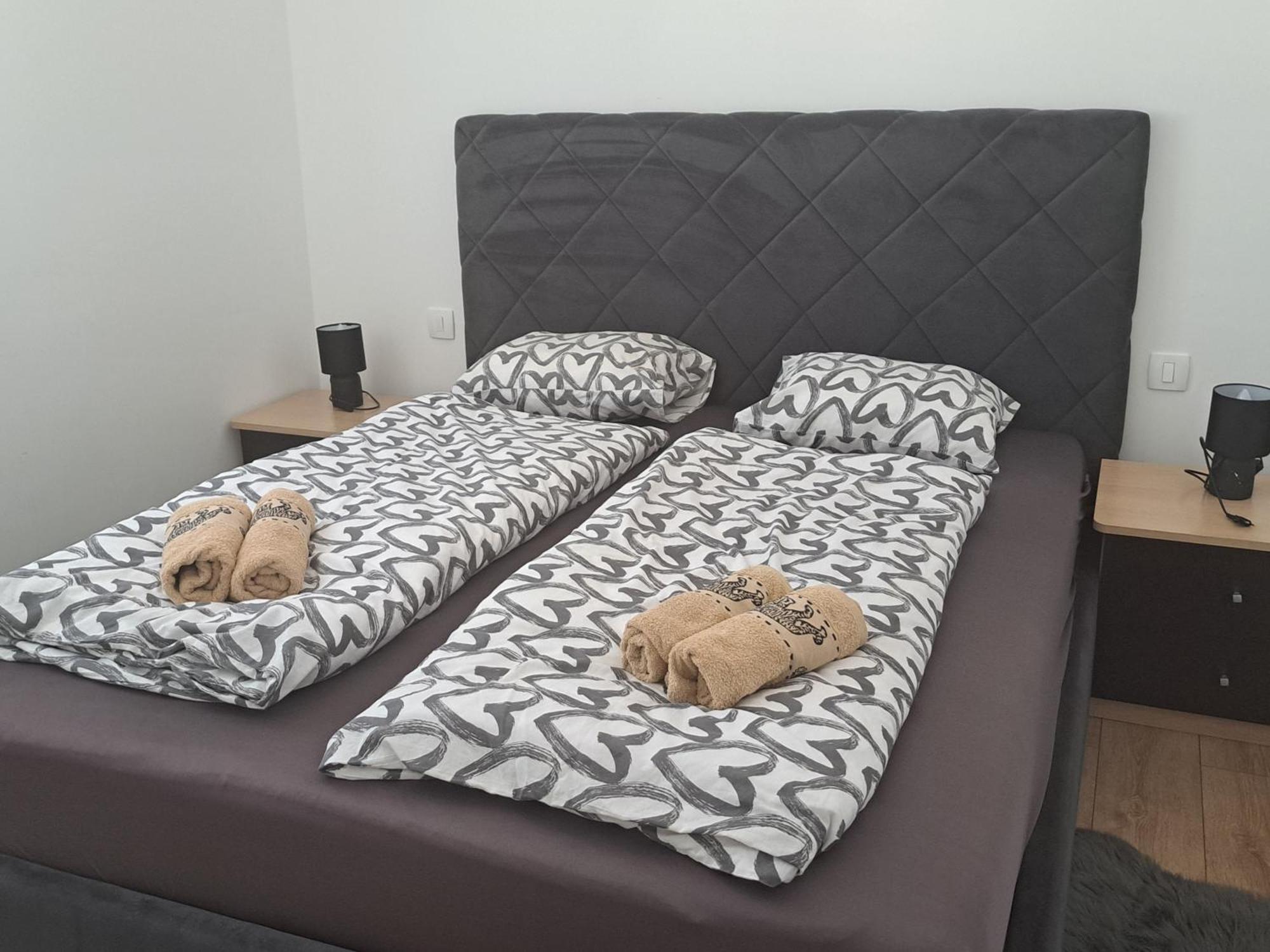 Blue Harmony 2 Apartment มาลินสกา ภายนอก รูปภาพ
